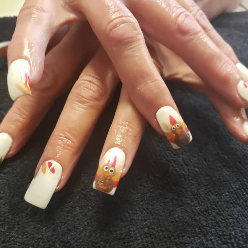 10 Awesome Ideas for Thanksgiving Nails